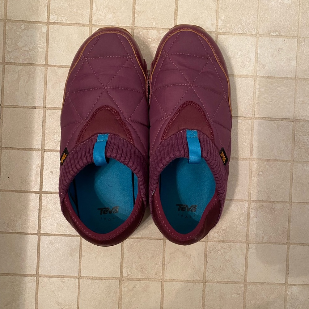 Teva ember size 9